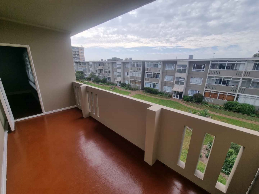 2 Bedroom Property for Sale in Claremont Western Cape
